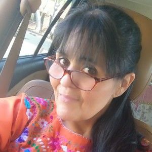 Meet your Posher, Leticia